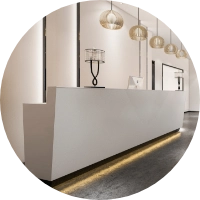  受付・バーカウンター